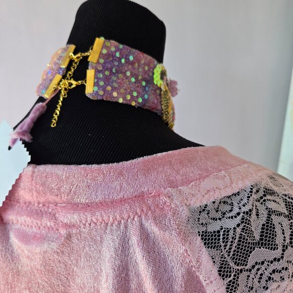 Vintage Style Victorian Rainbow Butterfly Rose Choker - Picture 9 of 9